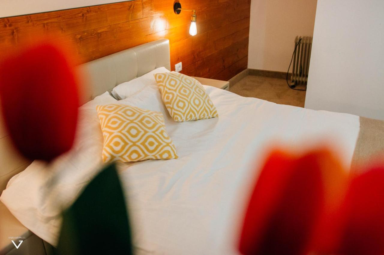 Hotel Casa Carmen à Dorna-Arini Extérieur photo