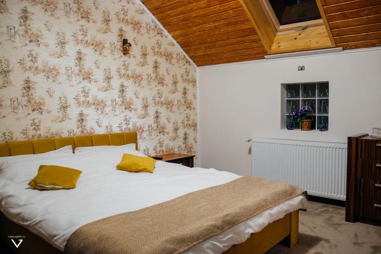 Hotel Casa Carmen à Dorna-Arini Extérieur photo