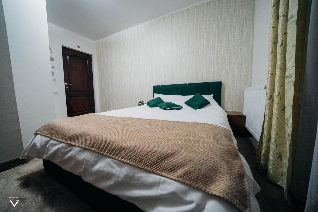 Hotel Casa Carmen à Dorna-Arini Extérieur photo