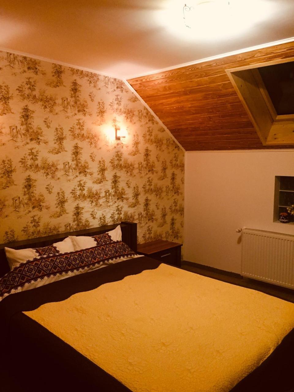 Hotel Casa Carmen à Dorna-Arini Extérieur photo